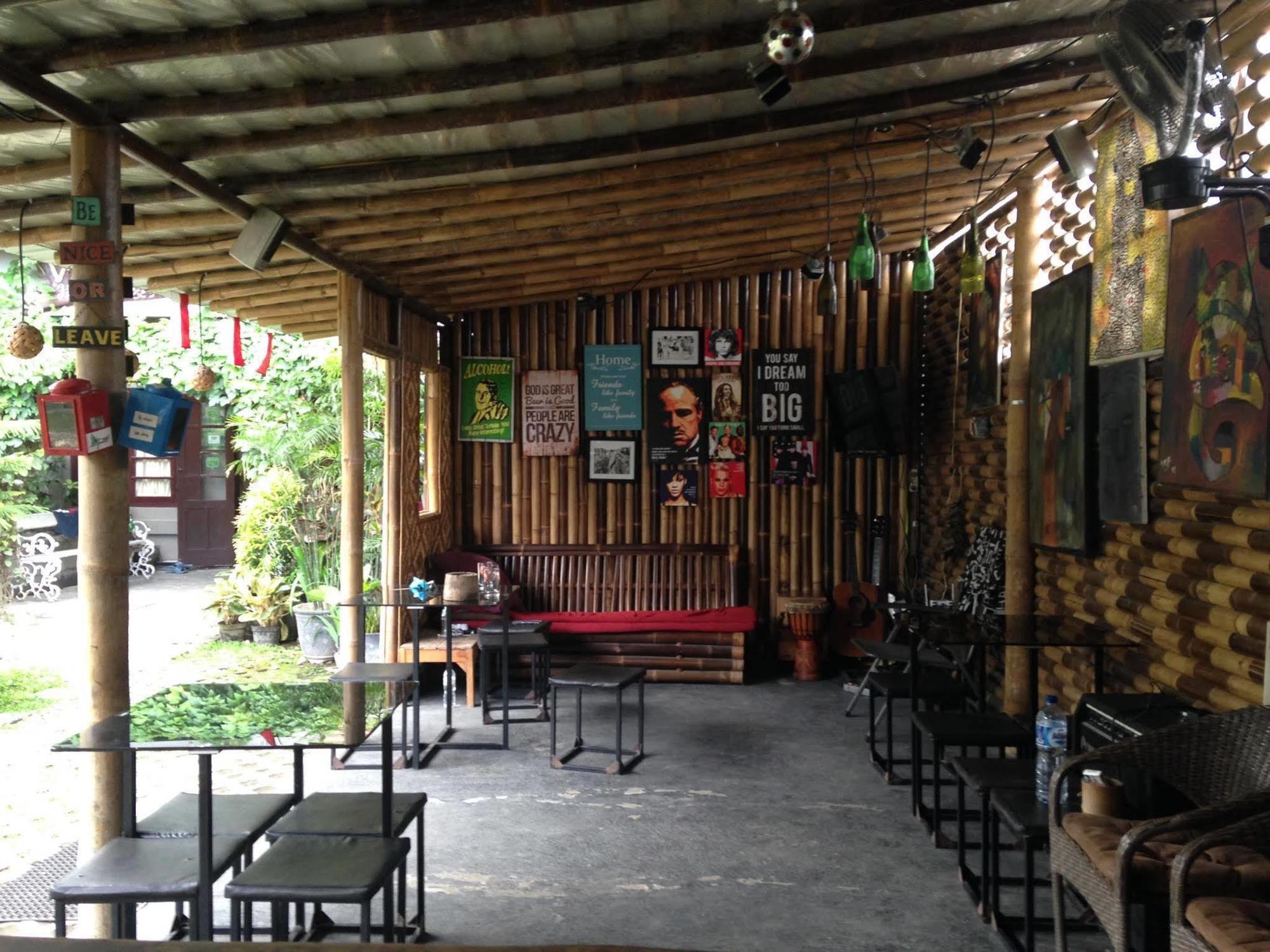 Venezia Homestay And Garden ยอกยาการ์ตา ภายนอก รูปภาพ