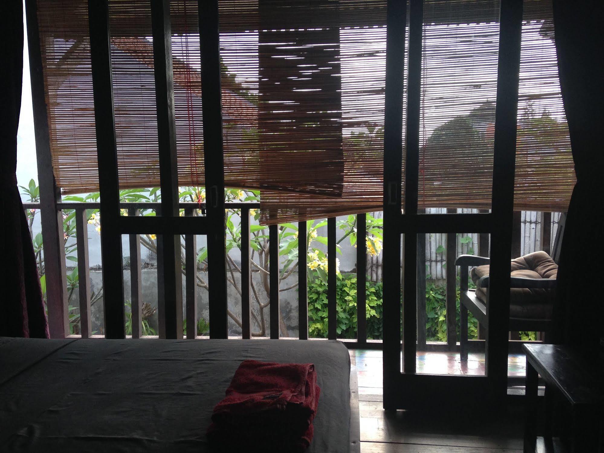 Venezia Homestay And Garden ยอกยาการ์ตา ภายนอก รูปภาพ